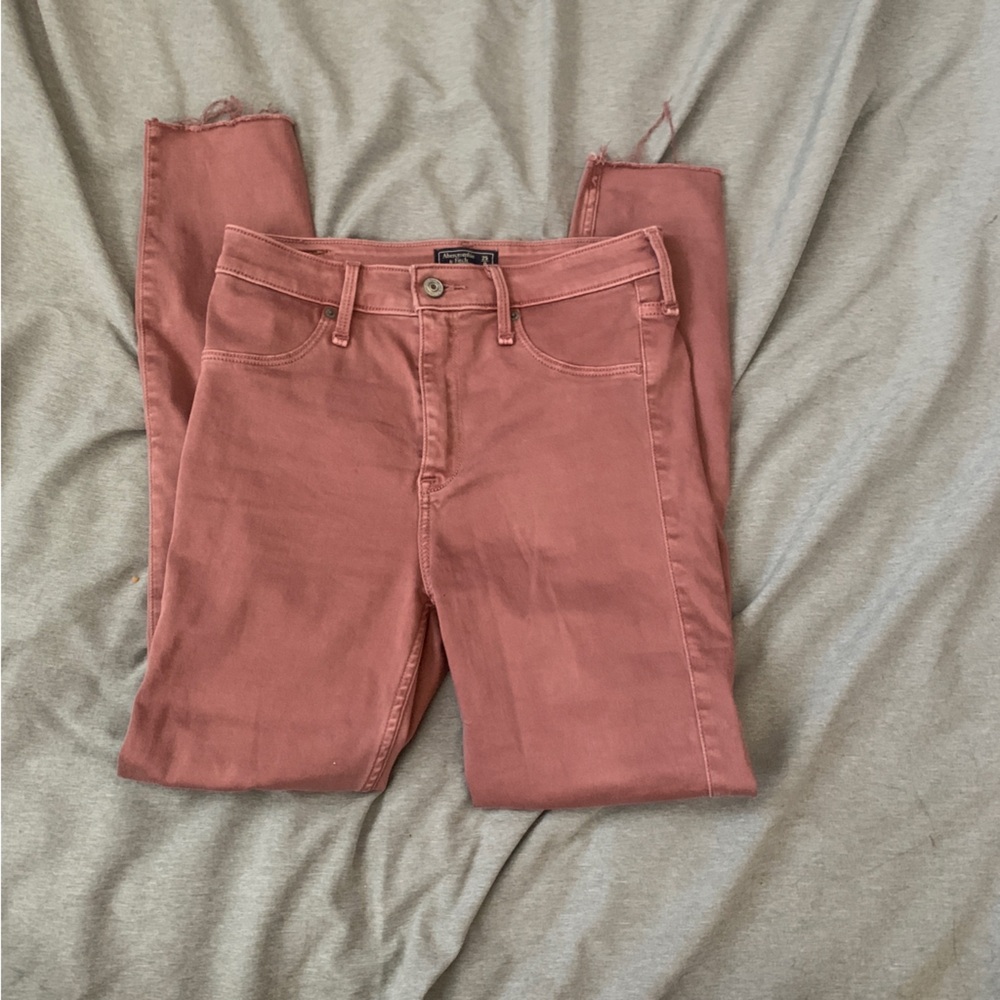 Abercrombie & Fitch Women's Rose Ankle Jeans